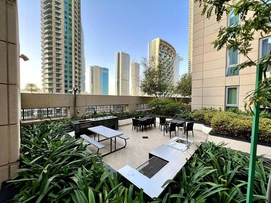Apartment In Downtown Dubai, 3Min Walk To Burj Khalifa & Dubai Mall 0*,  Émirats arabes unis