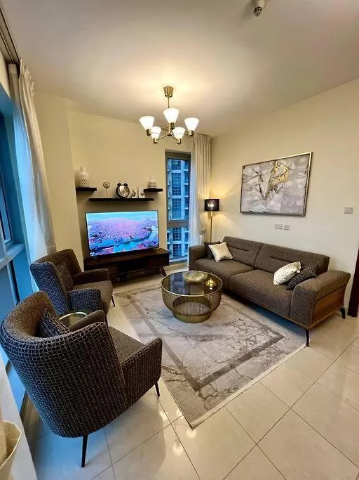 Apartment In Downtown Dubai, 3Min Walk To Burj Khalifa & Dubai Mall