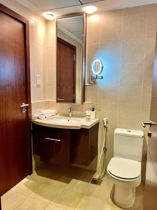 Apartment In Downtown Dubai, 3Min Walk To Burj Khalifa & Dubai Mall